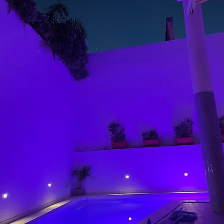 Apartment With Luxurious Pool 5 Mins Walk From The Beach Naxxar