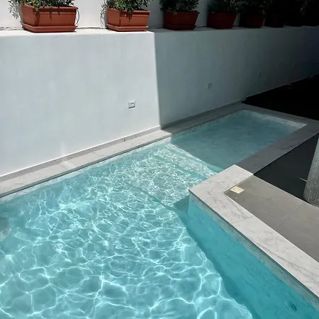 With Luxurious Pool 5 Mins Walk From The Beach * Naxxar